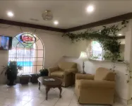 Majestic Inn - Motels