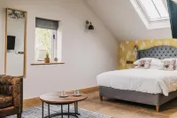 The Blind Bull Hotels in Castleton