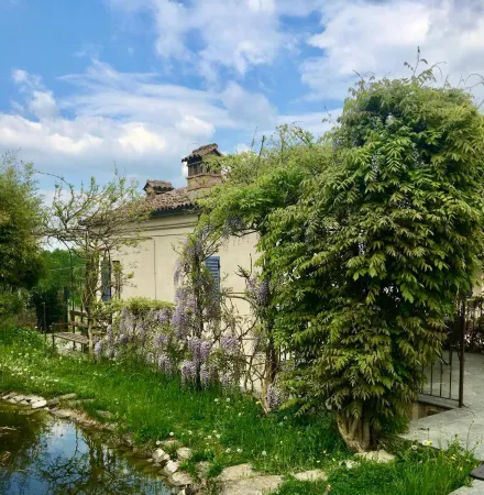 Marcarini Agriturismo Отели рядом с достопримечательностью «La Casetta del Castello»