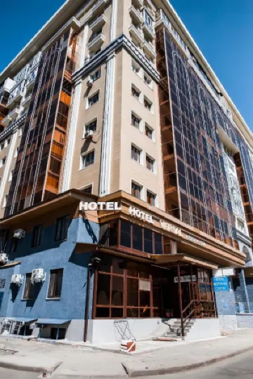 Отель Версаль Отели рядом с достопримечательностью «Монумент Байтерек»