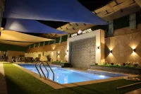 Kaya Hotel Amman - Pools