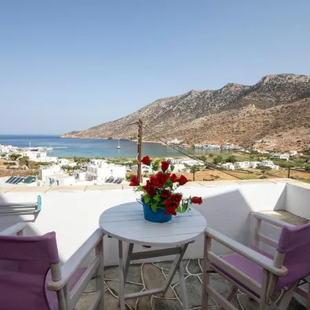 Froudi Cycladic Stay