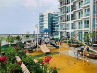 Condo in Mactan Newtown with Pool and Beach Access
