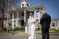 Belle Louise Historic Bed & Breakfast Hotels near Kroger