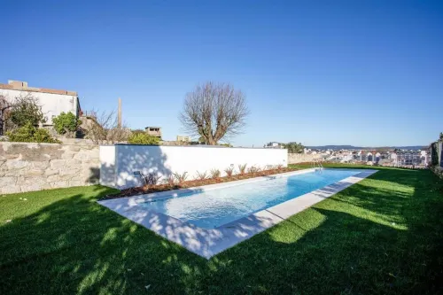 Liiiving in Porto - Haven Pool Apartment - Uima-altaat
