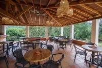 Tres Lagos Finca Hotel Hotels in Ebejico