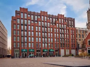 The Market Hotel