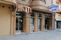 Hotel Alisi Hotel dekat Estadio El Montecillo