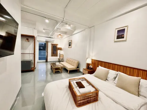 모멘토 호텔 앤드 카페