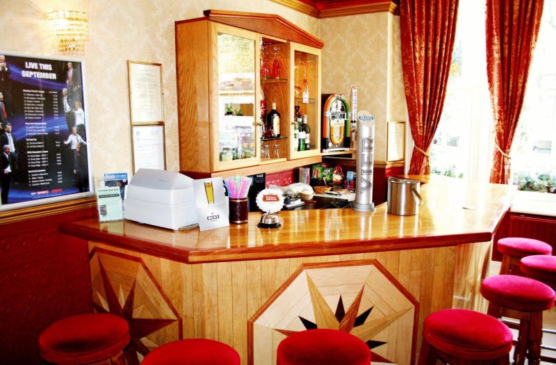 Ilfracombe House Hotel - Near Cliffs Pavilion photo 3
