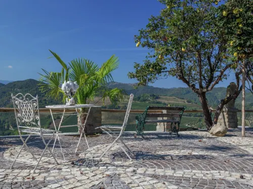 Apartment in Quiet and Green Environment with Swimming Pool - Homestays