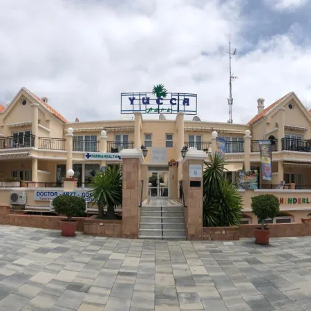 Yucca Park ApartHotel