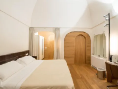 ディモラ インティニ ノーチのホテル