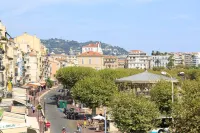 Pure & chic 2beds/2baths in centre! Hotels in Palais des Festivals - Old Port