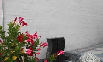 Privat one bedroom apartment with free parking - Housity