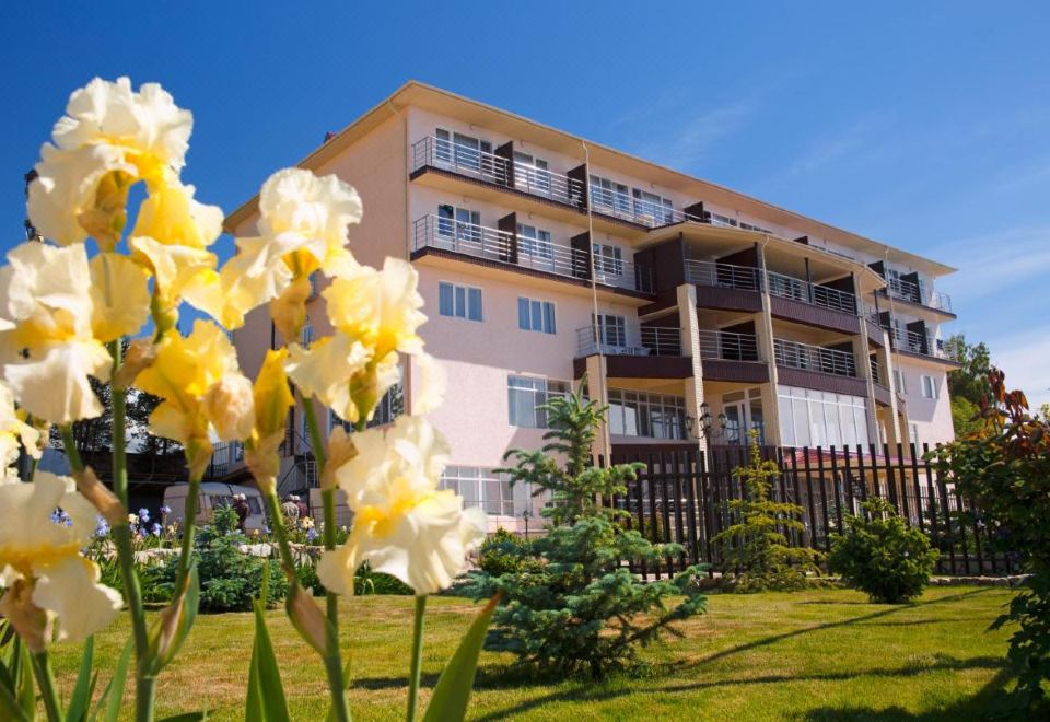 hotel overview picture