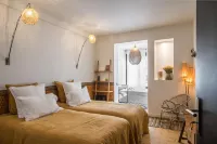 Maison Volver Hotels in Fourques