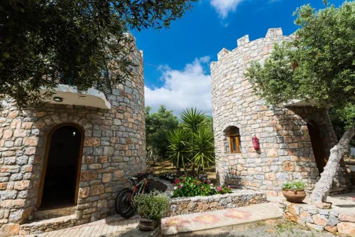 Fata Morgana Studios & Apartments Hotels in Sfakia