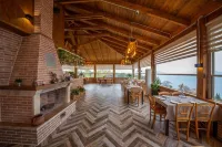 Aerial Hotel & Spa Hotels in 