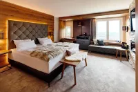 Burghotel Staufeneck فنادق في Bad uberkingen