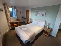 Cecil Court Hotel