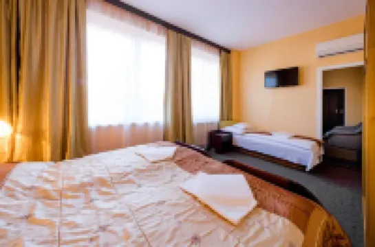 Hotel Uno Hotels in Kecskemet