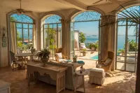 Villa Caprichosa Boutique Hotels