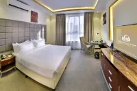 Golden Dune Hotel Turaif Hotel di 