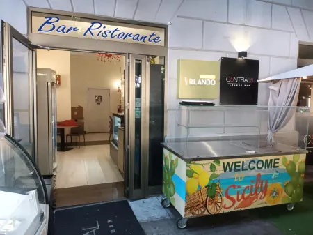 55 Aira Hotel Отели в г. Палермо