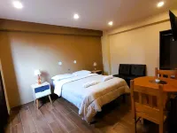 Laguna House Hotels in Huaraz