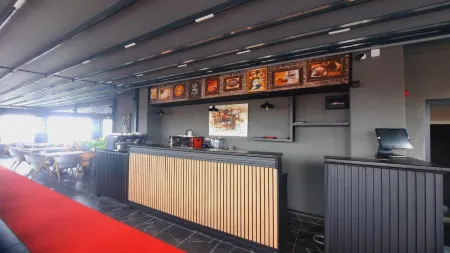 Grand Royal Hotel Отели рядом с достопримечательностью «silivri»