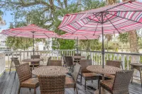 Coombs Inn & Suites Hotels in Apalachicola