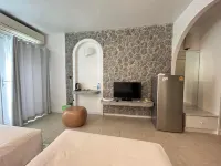 Benyada Lodge - Surin Beach Hotels near Surin Beach