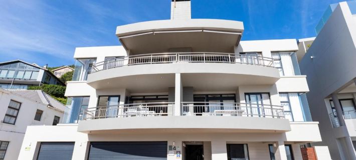 Makarios on Sea โรงแรมในจอร์จ