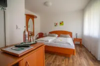 Waldhotel Schipp-Hummert Hotels in der Nähe von Ehrenmal Dorfbauern Schützengesellschaft