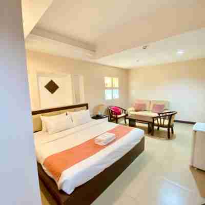 Roxas Midtown Hotel Rooms