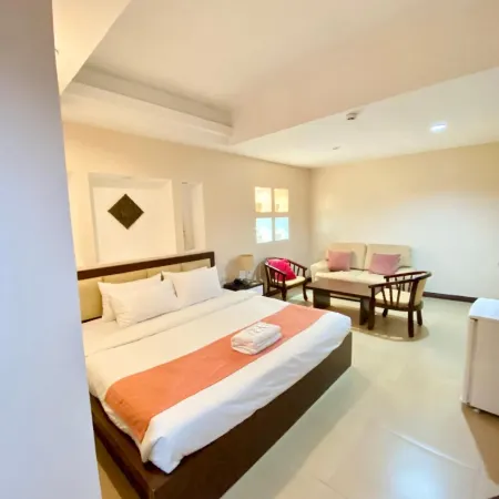 Roxas Midtown Hotel