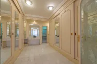 Royal 3 bedrooms apartment Hotels in Heliopolis