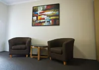 Noah's Mid City Motor Inn Muswellbrook - Parking