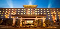 Seven Clans Hotel at Coushatta - parking