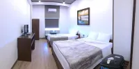 Oceanward Hotel & Resort