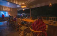 Mara Hilltop - breakfast