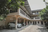 RedDoorz Syariah Near Jamtos Jambi 2