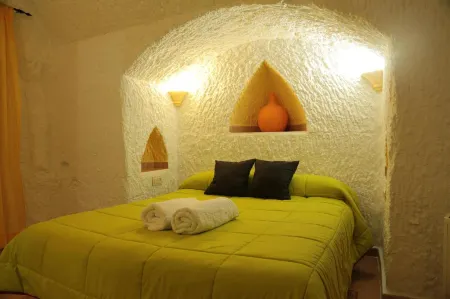 Cuevas la Chumbera Отели в г. Гуадикс