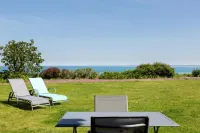 La Metairie-Du-Vauhariot - Vue Mer et Mont Saint Michel - Piscine Chauffée - Accès GR34 Hotels in Cancale