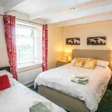 The Brown Horse Hotel Rooms