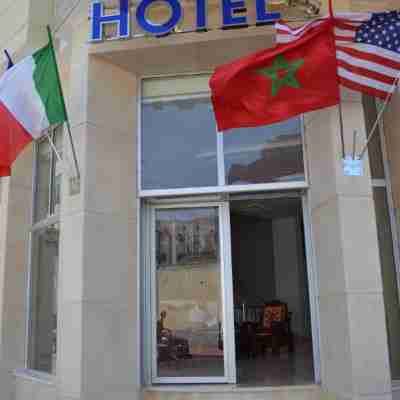 Hotel la Place Hotel Exterior