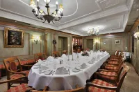 Käfernberg | Weinhotel Hotels in Alzenau
