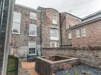 Clarence Street Town House Hotels near Bold St