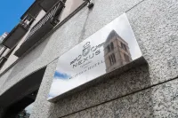 Nexus Valladolid Suites & Hotel Hotel in zona UEMC